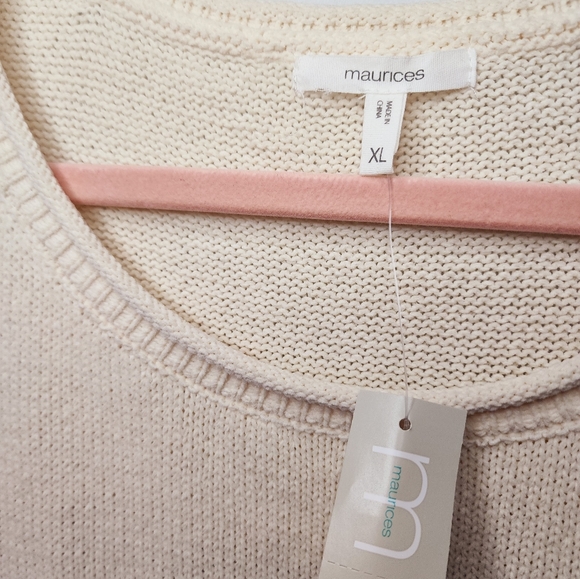 Maurices Sweater - NWT - Picture 3 of 3